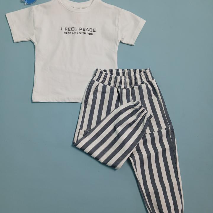 SET T-SHIRT AND PANTS