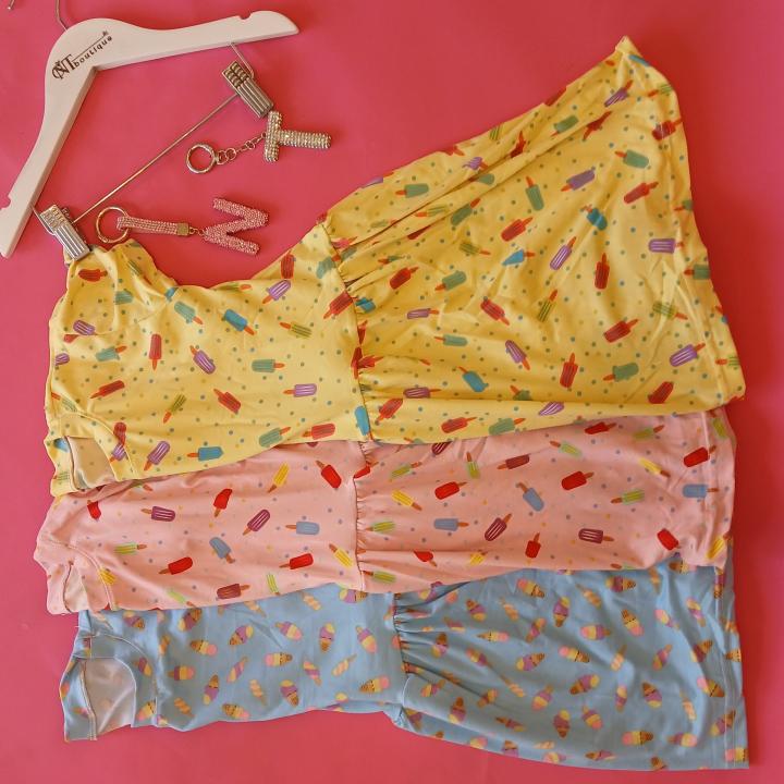 DRESSES