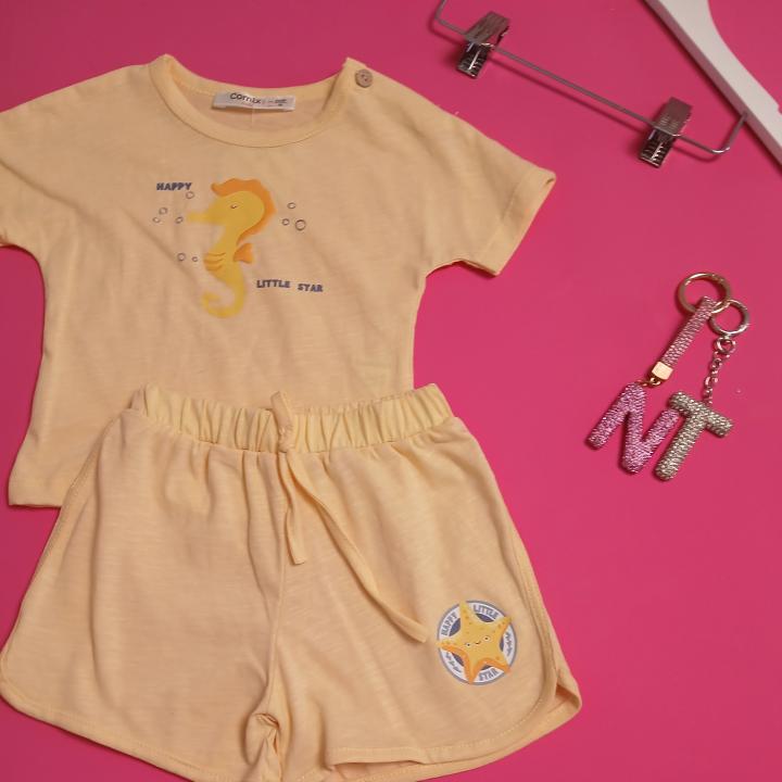 SET T-SHIRTS AND SHORTS